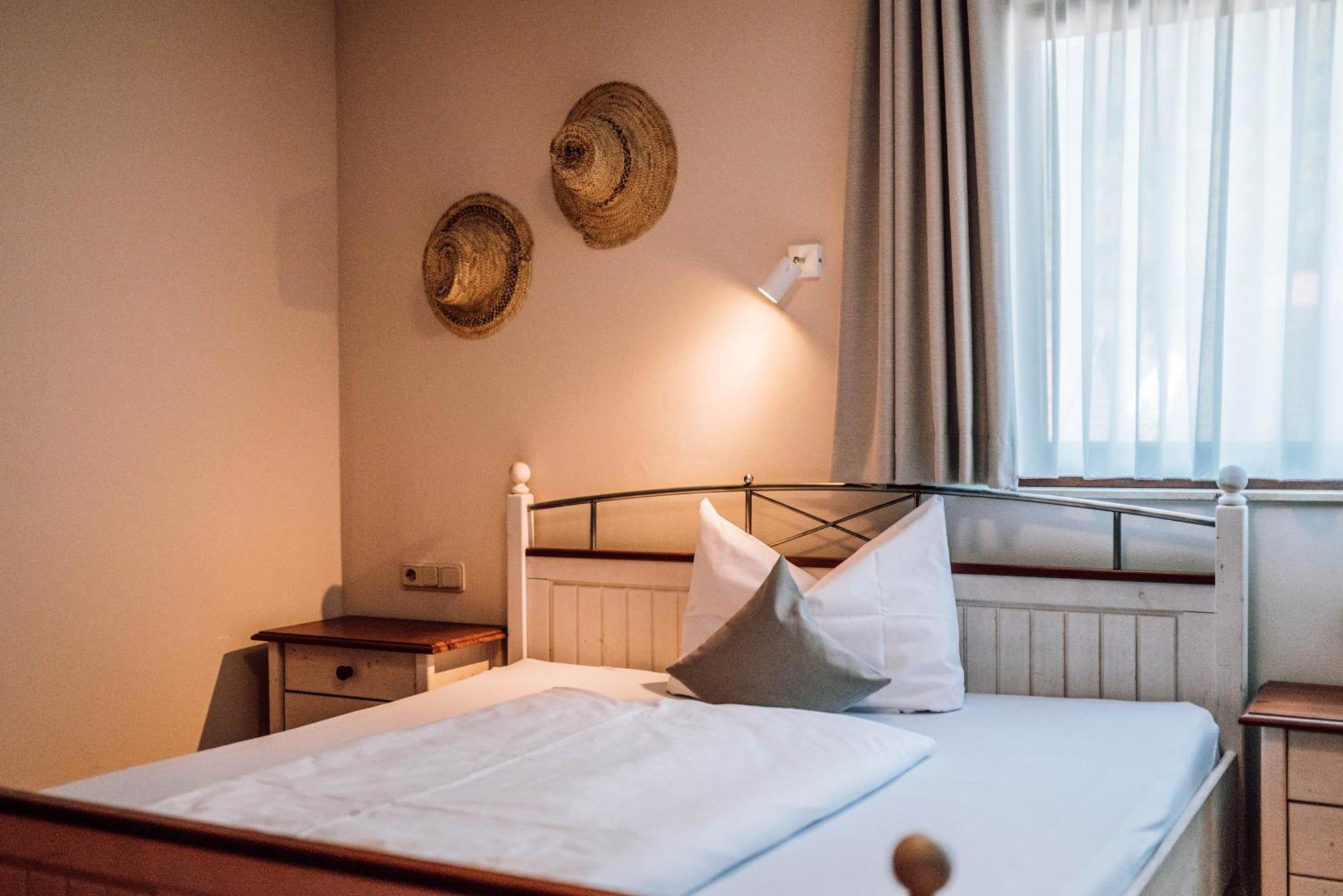 Hotel Schmidtburger Hof Weiler bei Monzingen Esterno foto