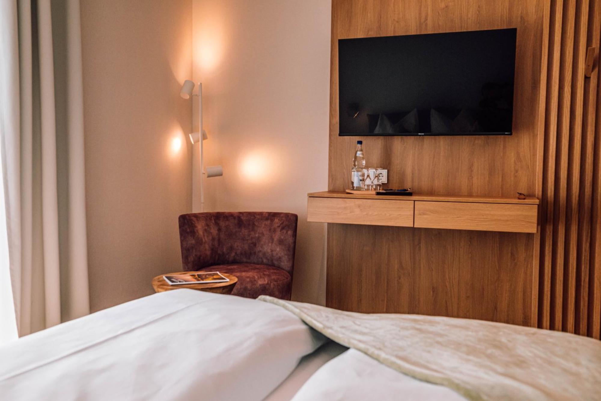 Hotel Schmidtburger Hof Weiler bei Monzingen Esterno foto